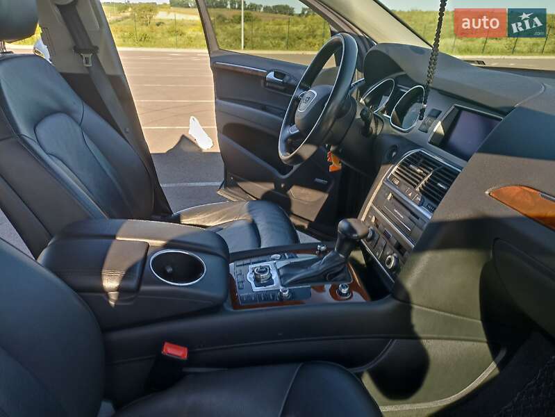 Внедорожник / Кроссовер Audi Q7 2015 в Ровно