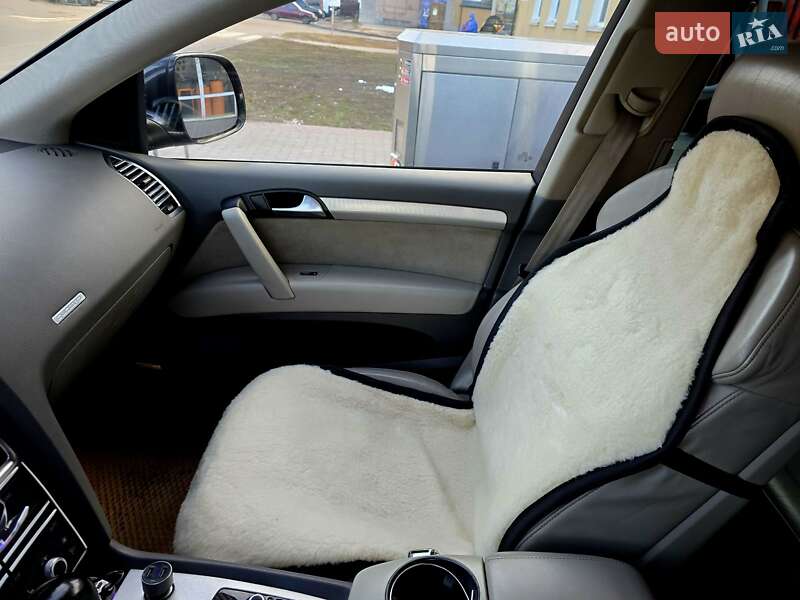 Позашляховик / Кросовер Audi Q7 2007 в Києві