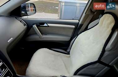 Позашляховик / Кросовер Audi Q7 2007 в 