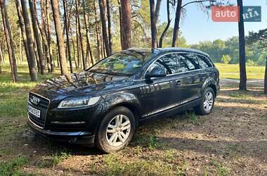 Позашляховик / Кросовер Audi Q7 2007 в 