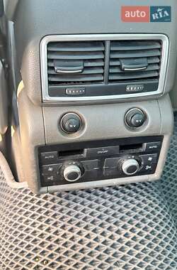 Позашляховик / Кросовер Audi Q7 2007 в 