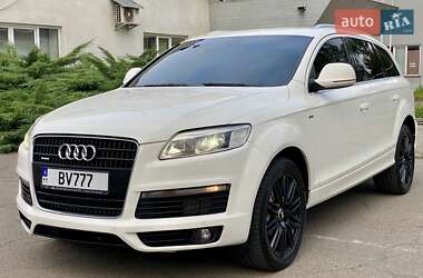 Позашляховик / Кросовер Audi Q7 2008 в 