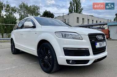 Позашляховик / Кросовер Audi Q7 2008 в 