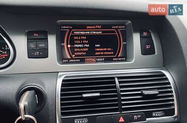 Позашляховик / Кросовер Audi Q7 2008 в 