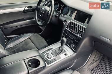 Позашляховик / Кросовер Audi Q7 2008 в 