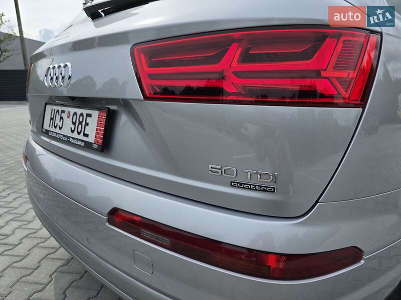 Позашляховик / Кросовер Audi Q7 2018 в Ковелі