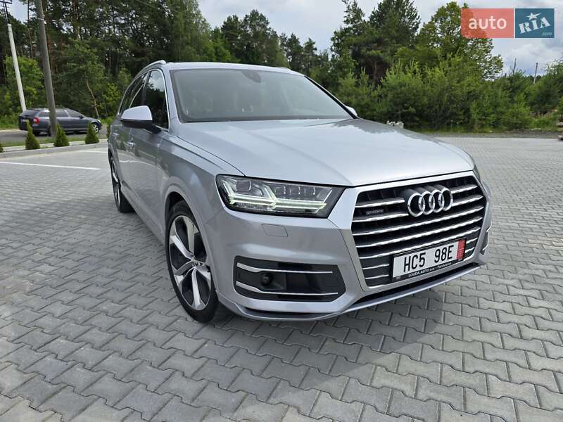 Позашляховик / Кросовер Audi Q7 2018 в Ковелі