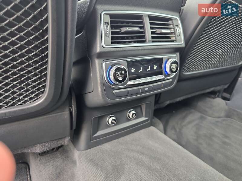 Позашляховик / Кросовер Audi Q7 2018 в Ковелі