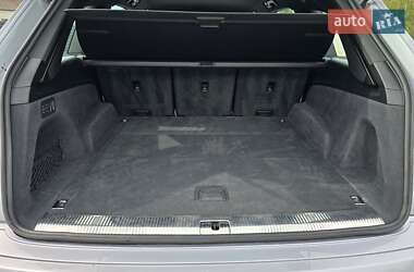 Внедорожник / Кроссовер Audi Q7 2018 в 