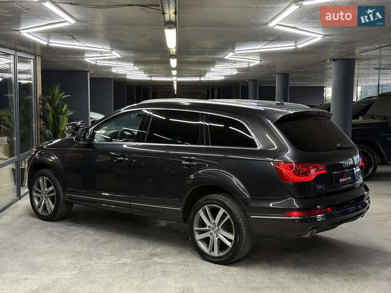 Позашляховик / Кросовер Audi Q7 2012 в Одесі