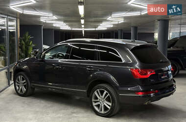 Внедорожник / Кроссовер Audi Q7 2012 в 