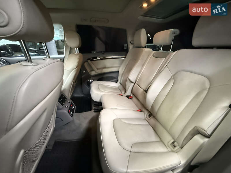 Позашляховик / Кросовер Audi Q7 2012 в Одесі