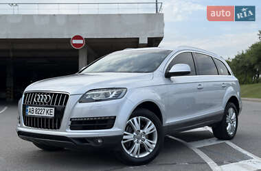 Внедорожник / Кроссовер Audi Q7 2014 в 