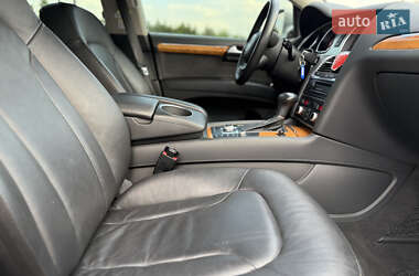 Внедорожник / Кроссовер Audi Q7 2014 в 