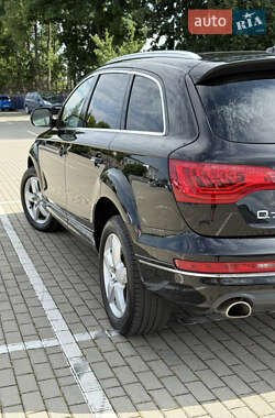 Позашляховик / Кросовер Audi Q7 2014 в 