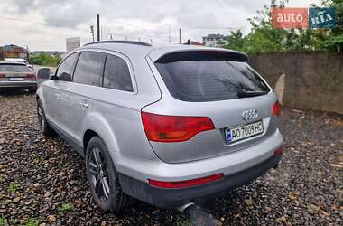 Позашляховик / Кросовер Audi Q7 2006 в 
