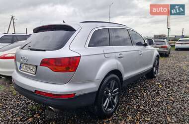 Позашляховик / Кросовер Audi Q7 2006 в 