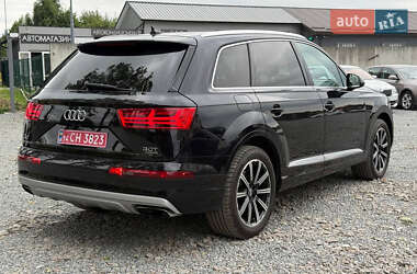 Позашляховик / Кросовер Audi Q7 2017 в 