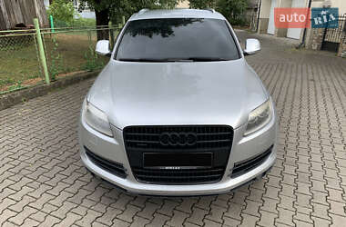 Позашляховик / Кросовер Audi Q7 2006 в 