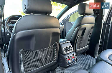 Позашляховик / Кросовер Audi Q7 2015 в 