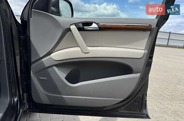Внедорожник / Кроссовер Audi Q7 2011 в 