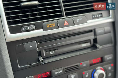 Внедорожник / Кроссовер Audi Q7 2011 в 