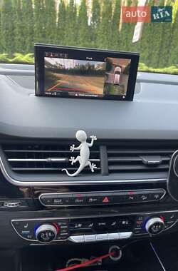 Позашляховик / Кросовер Audi Q7 2017 в 