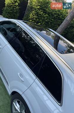 Позашляховик / Кросовер Audi Q7 2017 в 