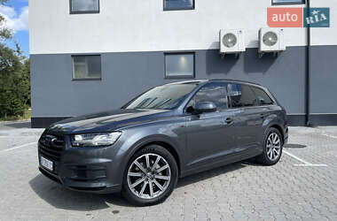 Позашляховик / Кросовер Audi Q7 2017 в 