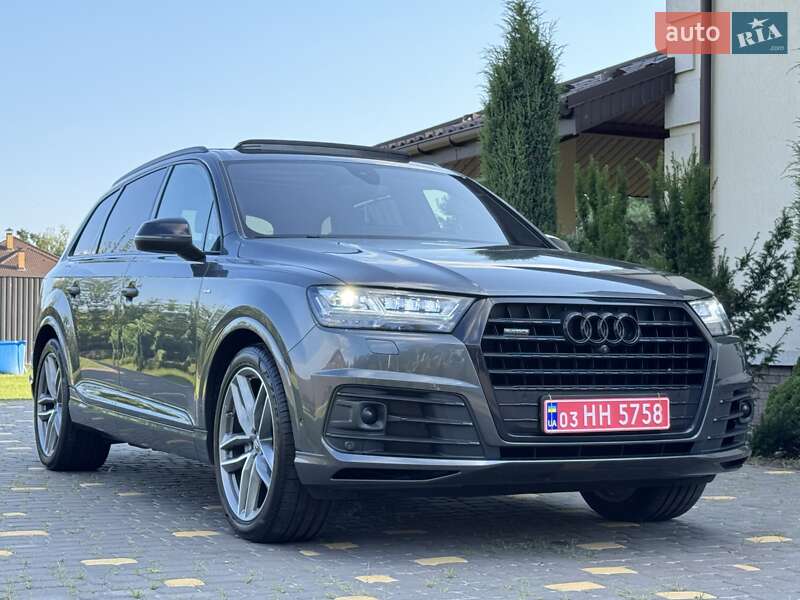 Позашляховик / Кросовер Audi Q7 2018 в Києві