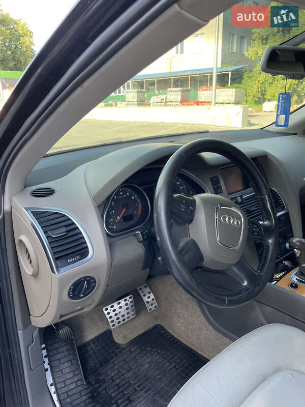 Позашляховик / Кросовер Audi Q7 2006 в Кам'янець-Подільському