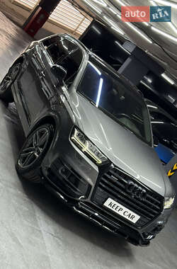 Позашляховик / Кросовер Audi Q7 2016 в 