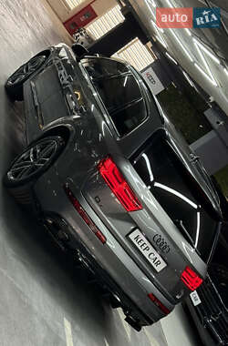 Позашляховик / Кросовер Audi Q7 2016 в 