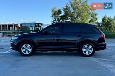 Внедорожник / Кроссовер Audi Q7 2019 в 