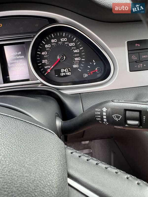 Внедорожник / Кроссовер Audi Q7 2013 в Сумах
