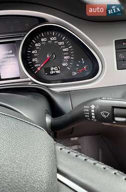 Внедорожник / Кроссовер Audi Q7 2013 в 