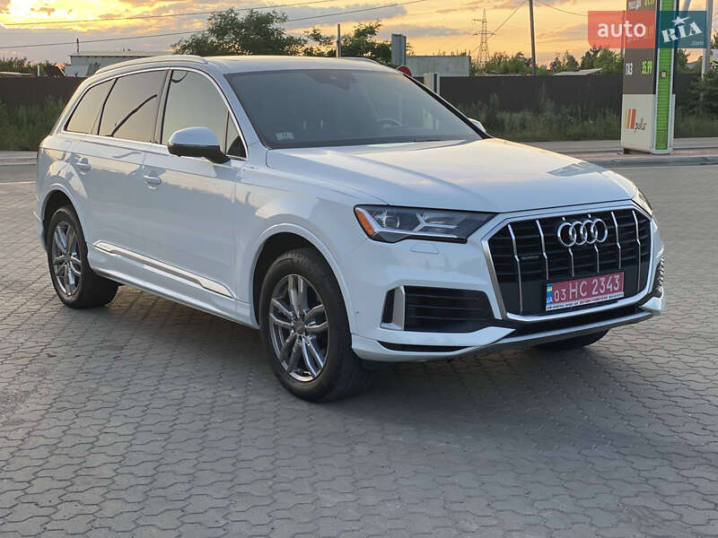 Позашляховик / Кросовер Audi Q7 2021 в Києві