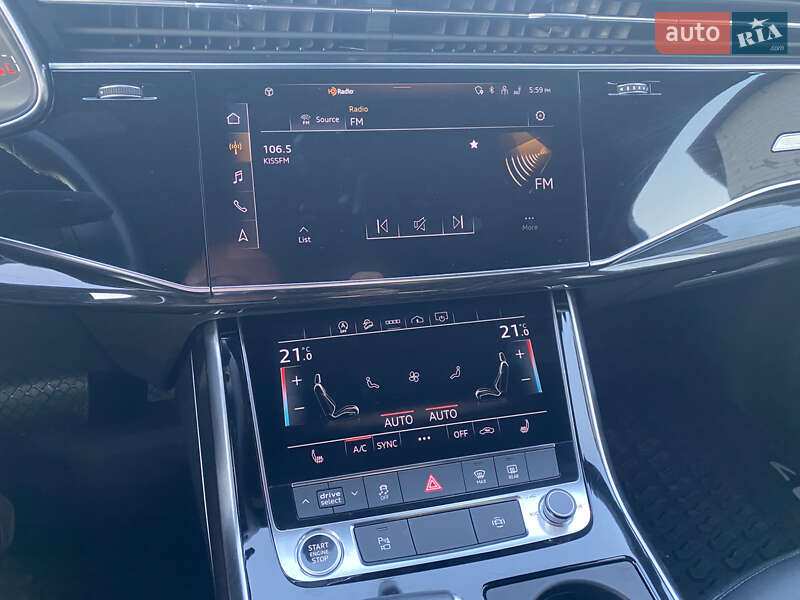 Позашляховик / Кросовер Audi Q7 2021 в Києві