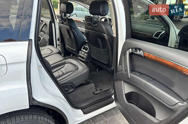 Внедорожник / Кроссовер Audi Q7 2013 в 