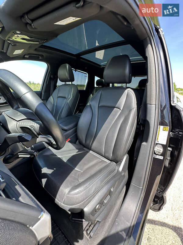 Позашляховик / Кросовер Audi Q7 2019 в Білогородці