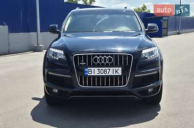 Позашляховик / Кросовер Audi Q7 2012 в 