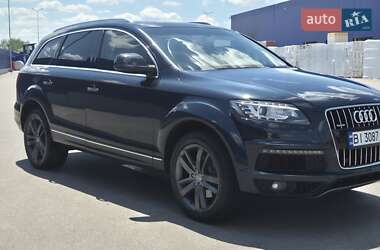 Позашляховик / Кросовер Audi Q7 2012 в 