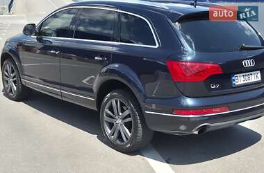 Позашляховик / Кросовер Audi Q7 2012 в 