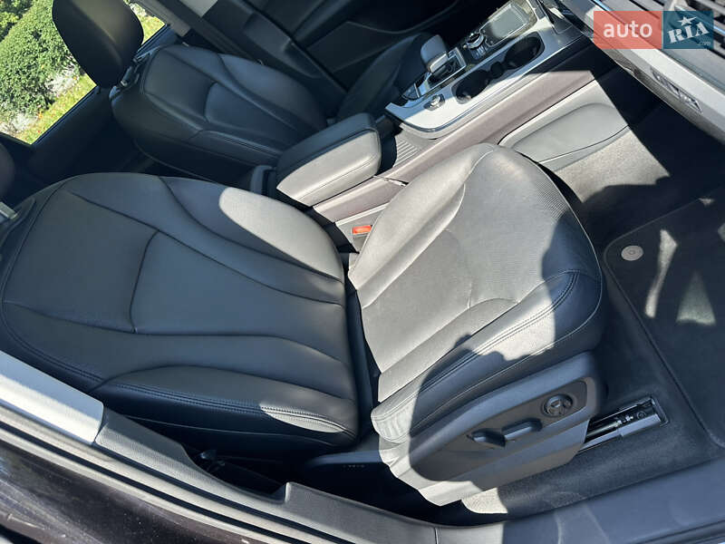 Позашляховик / Кросовер Audi Q7 2019 в Києві