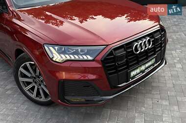 Внедорожник / Кроссовер Audi Q7 2020 в 
