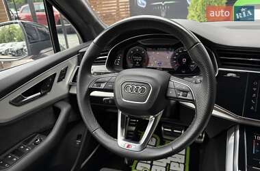 Внедорожник / Кроссовер Audi Q7 2020 в 