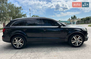 Позашляховик / Кросовер Audi Q7 2009 в 