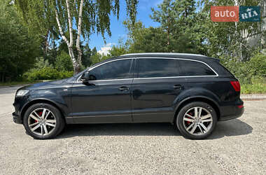 Позашляховик / Кросовер Audi Q7 2009 в 