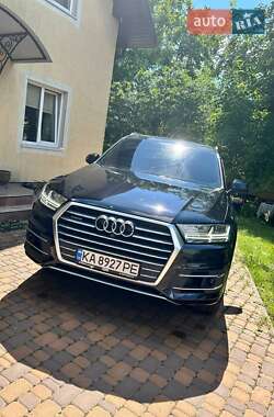 Позашляховик / Кросовер Audi Q7 2017 в Києві