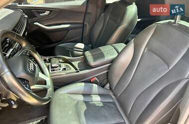 Позашляховик / Кросовер Audi Q7 2017 в 